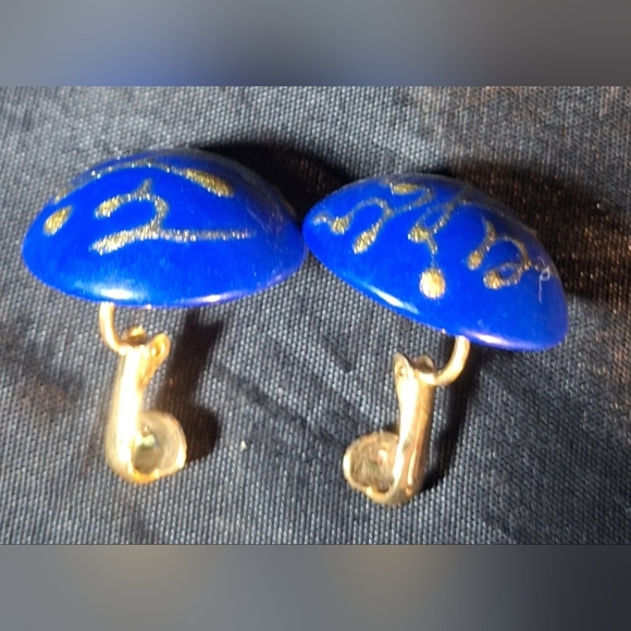 Elegant Blue Beaded Necklace and Clip-on Earring Set - Picture 5 of 5